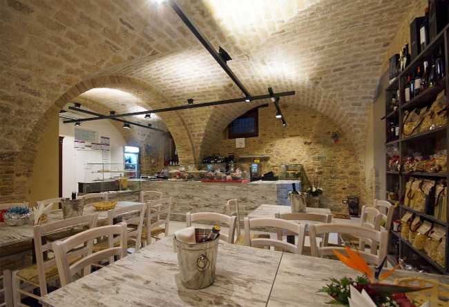 Ristorante enogastromomico